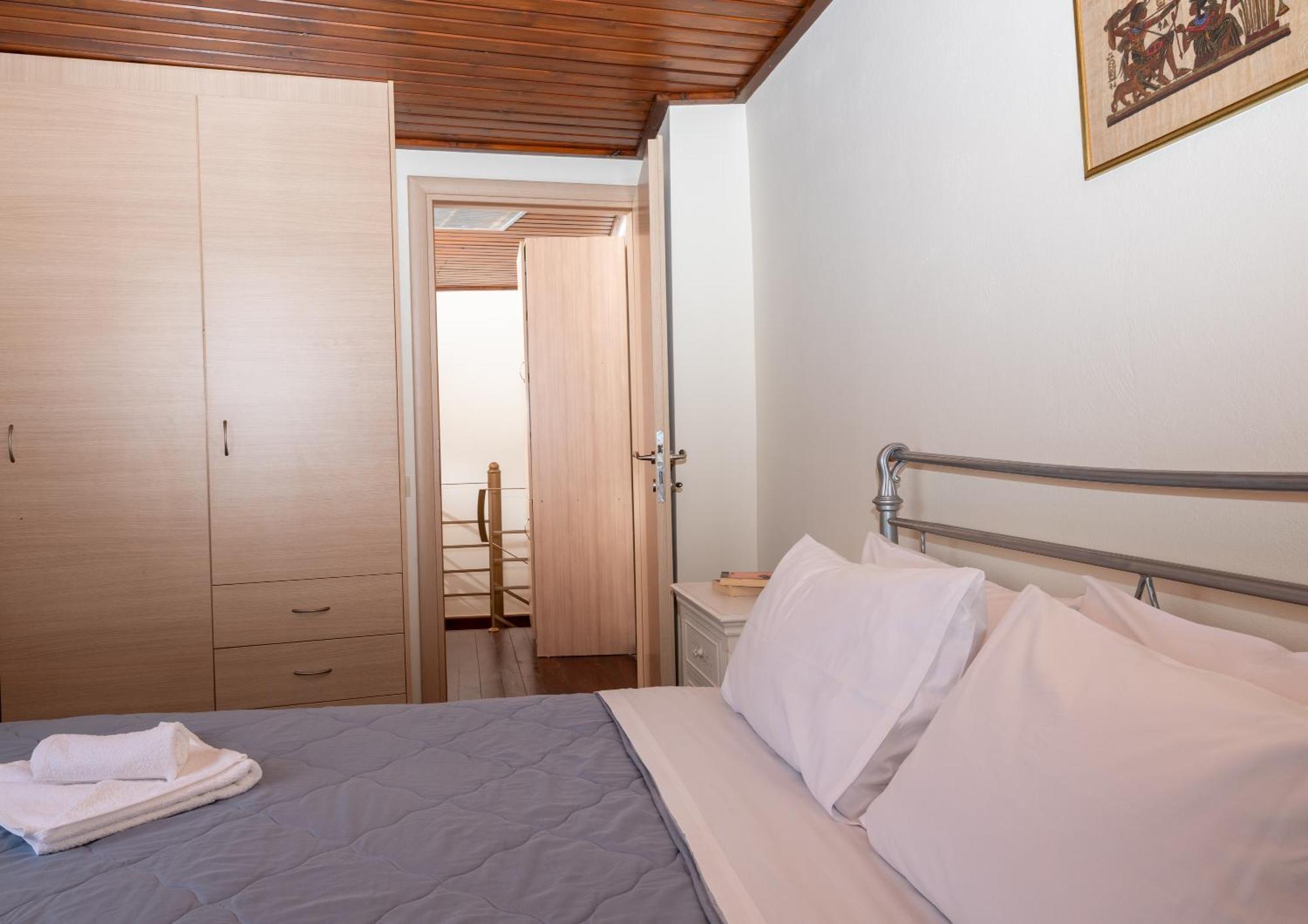 Ornus Traditional House Orne Luaran gambar